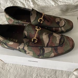 Army shoes by guess